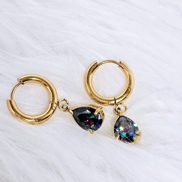 Aurora Drizzle 18-Karat Gold Plated Earrings - Picture 3 of 4